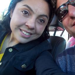 Esposa de um homem maravilhoso, mãe da Isabella (coisa mais linda e mais cheirosa do mundo), mulher de fé ...grata a deus por tudo!