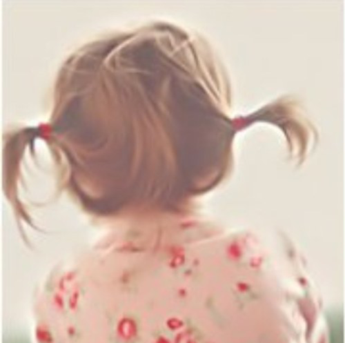 ربي لا تحرمني أبا ً لم يحرمني شيئا ًولا تذقني حياة دون أمي♥· Instagram:shoodh16