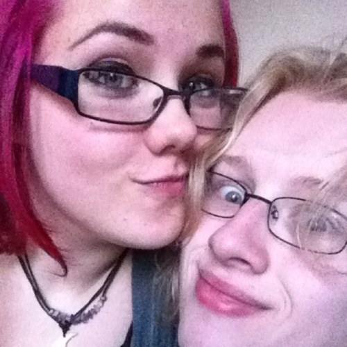 Callumplays's profile picture. I'm Callum. I dig music and games. I'm in a few bands. Mikaela is my amazing girlfriend. Tweet me if you'd like to chat :)