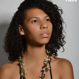 Modelo Fashion 
Altura:1,72
Idade:15 anos
Cintura:56
Qualdril:84
Modelo Proficional Contato:082 3035:0832
