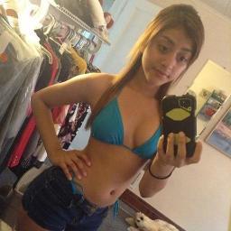 Alexaa_xxx's profile picture. Soy mega Ermosa jhe me gusta salir al sine 
#Bailar y me enkanta el #Sexo en vivo y en directo