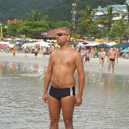 A VIDA E CHEIO DE ALTOS E BAIXO.......SEMPRE DE CABEÇA ERGUIDA.....