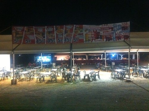 A 30 metros de la salida del camping Malvarrosa- Burriana.