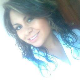 La gente quiere a los médicos que quieren a la gente; antes de ser un buen médico, se una buena persona..!!