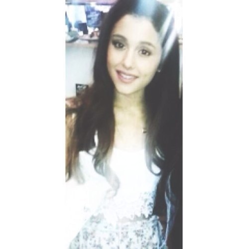 -☼hap•pi•ness [noun] \ˈha-pē-nəs\: ariana☼-