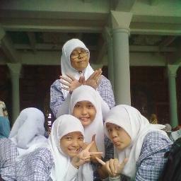 Tita Aulia Fasyad...