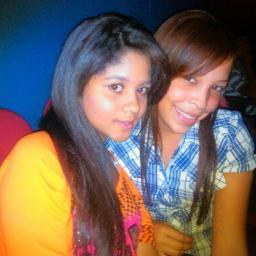 ~DiindA'!! : -I love Me  :D  -Goniita HumildE'!!  -Mediia Lokiitah -Con Piila De Swaqq -I Love Mii Gemeliitoh I'C. * :D -Fallow Me And Fallow Back