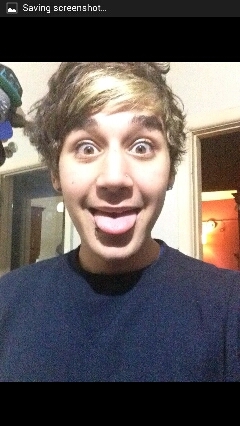 this is a free follow from @blahbelanna so go follow her she follows back :)