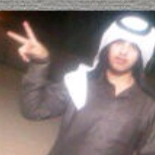 كـلـن بـقـدوم الـعـيـد جـهـز ثــيـابـه 
ؤانـا لاقـبـل الـعـيـد أداوي جـروحـي