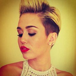 ÚNICO Fans Club de Miley Cyrus en Puerto Montt, creada en Febrero de 2011. Somos OFICIALES todo Gracias a @MileyCyrusChile ♥. http://t.co/Gb5oKXPy