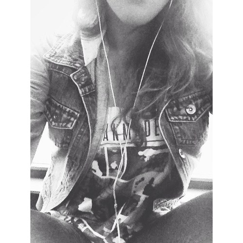 eleanor_grammas's profile picture. It's all a mystery. Let it come & Let it be.