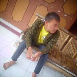 L_Fazrian's profile picture. 