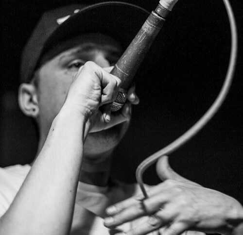Hip Hop Head/Artist. Living in LDN/UK but B&R CBR/AUS. #CapslockCollective. Profile/Header Pics by Alex Stevens/Rush Photography. 🎶 @ stateovmind.bandcamp