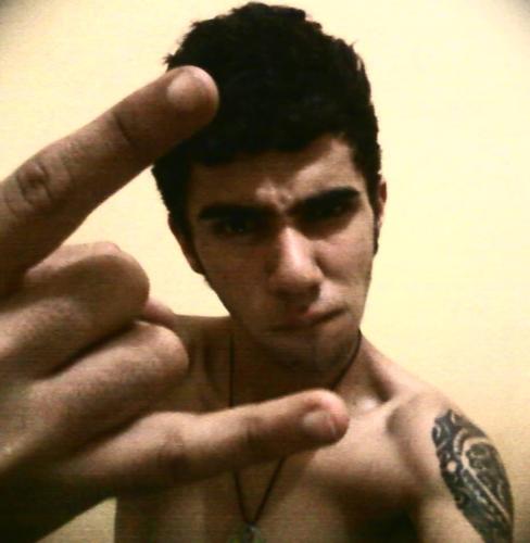 Amo Dançar BreakDance, sou louco e verdadeiro... Quer saber mais? Segue aê, sigo de volta. ;)