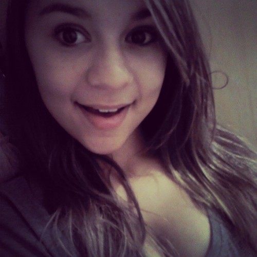 nicolyhnet's profile picture. insta : nicolyaganete