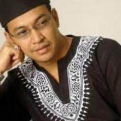 Cinta sejati mendengar apa yang di katakan mengerti apa yang di jelaskan,cinta tidak datang dari bibir lidah ataupun pikiran melainkan  dari hati.
