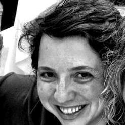 talentistas (=talent assessor & hunter), wine and humour appreciator with a strong solution drive… and sea love!