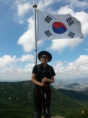 안된다는 생각을 하기에 앞서 어떻게하면 할수있는지를 먼저 생각하는 긍정의 마인드가 나의 운명을 바꾼다...