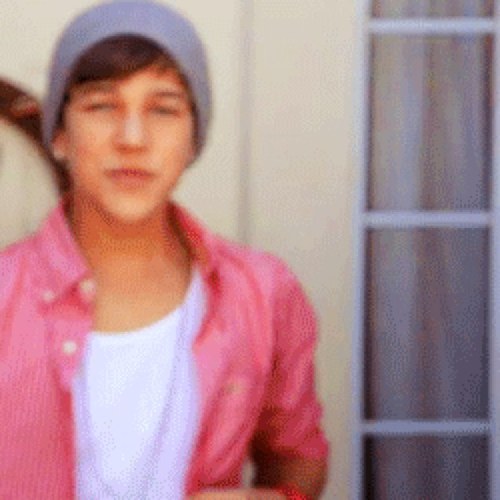 | Austin.C Mahone |