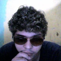 Amouh Meus Amigos *__*  Minha Familia *__* Pizza,cupcake e sorvete rsrs ñ posso dizer muito sobre mim . Esse é apenas um #Piece Of Me***