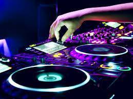 Dj based in Durban mostly mixes electro House music.Feel free to follow me on facebook:http://t.co/yeYFHH1urq and soundcloud:http://t.co/lXU2XAwUoB