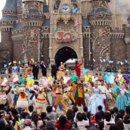 19歳固有派男子けいすけです(^ ^) 学生です♪ 大好き→ ディズニー、ジブリ、ポケモン、トランペット、 アニメ、スポーツ、ミュージカル、劇団四季、ゲームでしょ〜吹奏楽…とにかく幅広く深くですね(^ ^)こんな僕ですがよろしくです♪ 個人的な質問は答えません！
