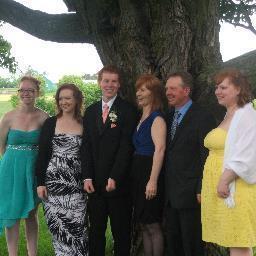 Red1525's profile picture. I am an ECE graduate and Love working with children it is def the MOST rewarding job. I love playing soccer and being around my friends..