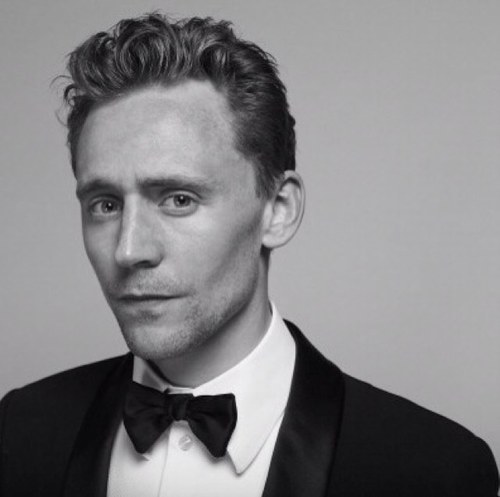 Welcome Indonesian Hiddlestoners! Tom Hiddleston Indonesia is your #1 Indonesian based source for the talented English actor Tom Hiddleston.