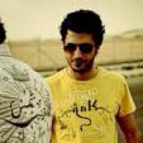مغرد في فضاء واسع