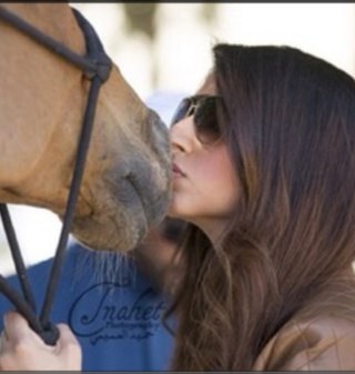 Ro0o1a's profile picture. عامل الناس كما تحب أن يعاملوك.