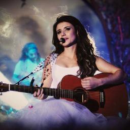 Mais um fã clube dedicado a razão do meu sorriso, aquela que está sempre disposta a me alegrar através de músicas: @PaulaFernandes7 eu amo você...