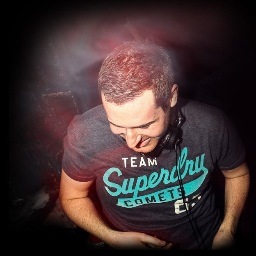 DJ, brother and vinyl lover. Keeping things strictly On The QT!