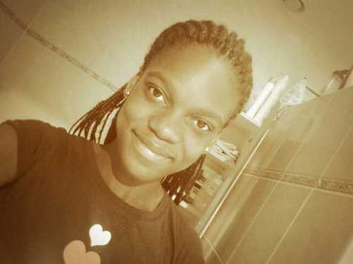 Haaiix || Cherlane || 13 Jaar || Surinaams || 19/10/2000 || Bindelmeer College || W'app dm || Fuck Fake Friendss || Bitchess Love Me || NF=NFB || Byeex ||