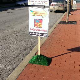 Sign Maker Extraordinaire