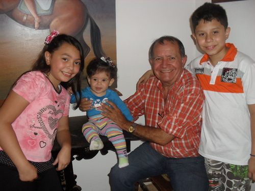 Neopoblano, Educador de corazón, cronista y escritor de opinión y análisis histórico, estudioso del proceso político venezolano y de la conducta humana.