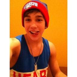 Austin is my babe, and I am his babe - I am his secret girlfriend, wanna be my friend? and btw, I love Ariana too♡♡