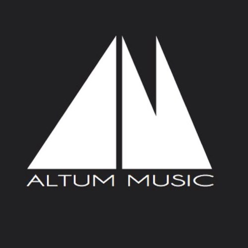 A blog for all the best in electronic music by @bethhallatt.