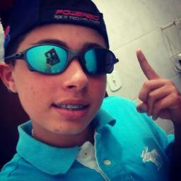 Wisk pra Nois é Agua , Nois Marola o tempo inteiro , Dinhero pra Nois é Nada do Nada Nois Faiz Dinhero ♫