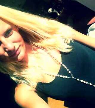 ~act like a lady,fight like a soldier~AJAX AMSTERDAM~ liefde voor me zusje @caaaittvde  Nog altijd ben je hier lieverd ♡ †