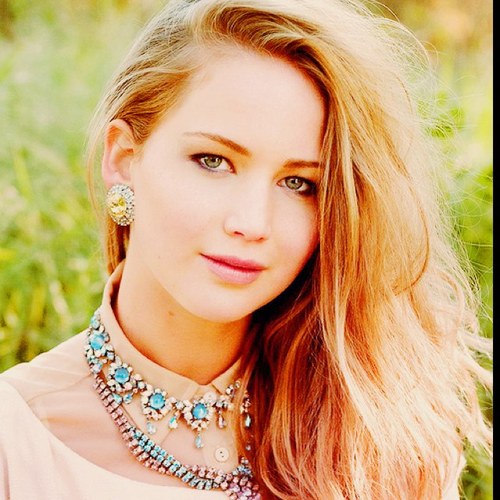 I'm just in ♥ with JLaw!!! JLawer,Lawsbian,Hutcher,Tribute. I love Hunger Games,Host,Twilight and PLL!!! Saoirse Ronan♥Lily Collins  AND IM AN OTAKU!!!Kpop