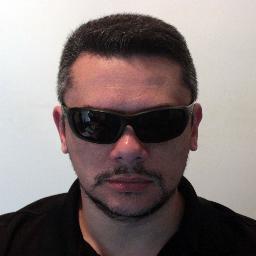 Designer Gráfico. Web sites, embalagens, materiais editoriais e institucionais, pdv, 3D, endomarketing, fotografia, entre outros.