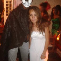 “Garotas doces demais só servem pra atrair formigas.”
Não é o meu caso...