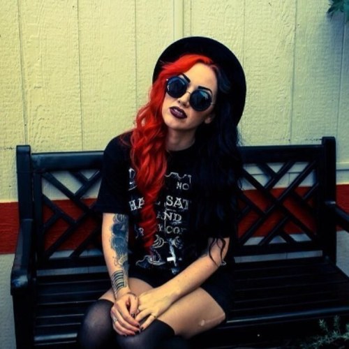 I sing & kill in my band New Years Day. I'm no good. Living dead girl. Villain from hell. Creep. |RP|