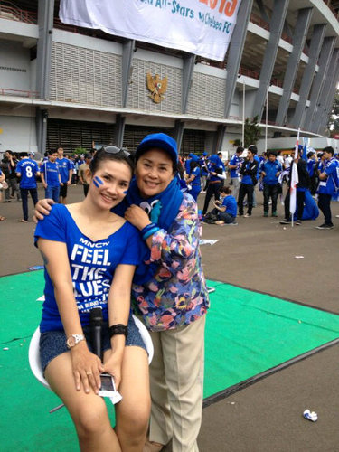 Manusia biasa dengan Tuhan yang luar biasa. Pitbull Owner, Culinary Lovers, MC or Host. Keep fight, always believe and be positive. Ad Maiorem Dei Gloriam ♥