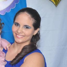 Estudante de Fisioterapia... Irmã de Yaskara Paola... filha do Sr. Valdelucio e da Sra. Fátima... Mamãe do Simon e do Noah =D