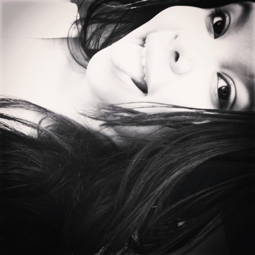 HelenaBianca's profile picture. Troco a eternidade por você, o paraíso é estar ao seu lado