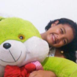 Me chamo Roberta, tenho 12 anos, faço karatê, sou do signo de capricórnio, amo minha tia Bel e meus irmãos. @algodaoo_doce