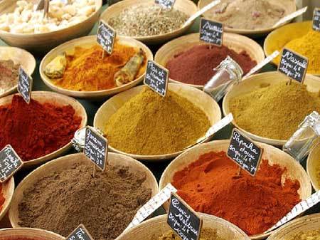 Small Independent importer of genuine Indian Spices and Curry mixes, we also stock, Nans, Poppadoms and Chutneys.