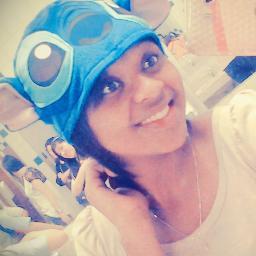 Sou amiga,sou amavel,carinhosa,independente,protetora,as vezes tenho meus momentos de raiva mais nada q seja normal haha!