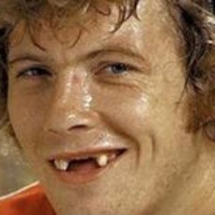 Tweeting the weird things about hockey